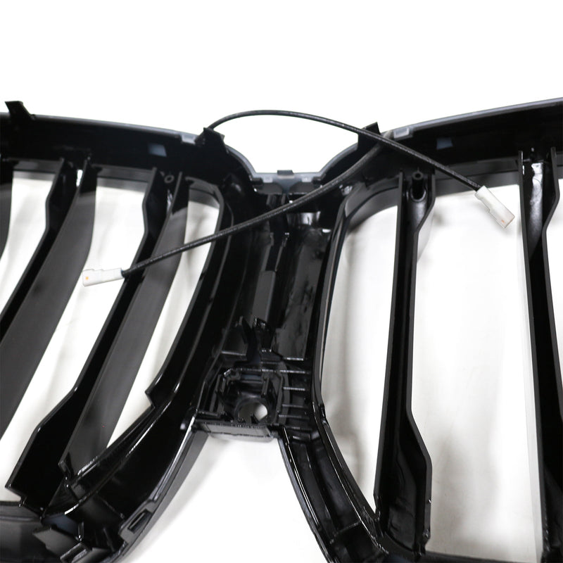 2023–2025 BMW X6 G06 M60I kamerareiällä, musta säleikkö etulattiapalkki