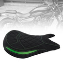 Kawasaki Eliminator 500 (modellår 2024-2025): Nedre førersete foran, stolpesete (svart)