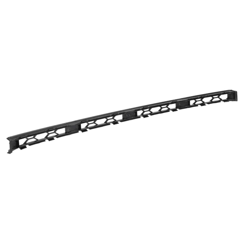 2011–2014 Audi TTS MK2 přední nárazník pod mřížkou středního radiátoru 8J0807697H