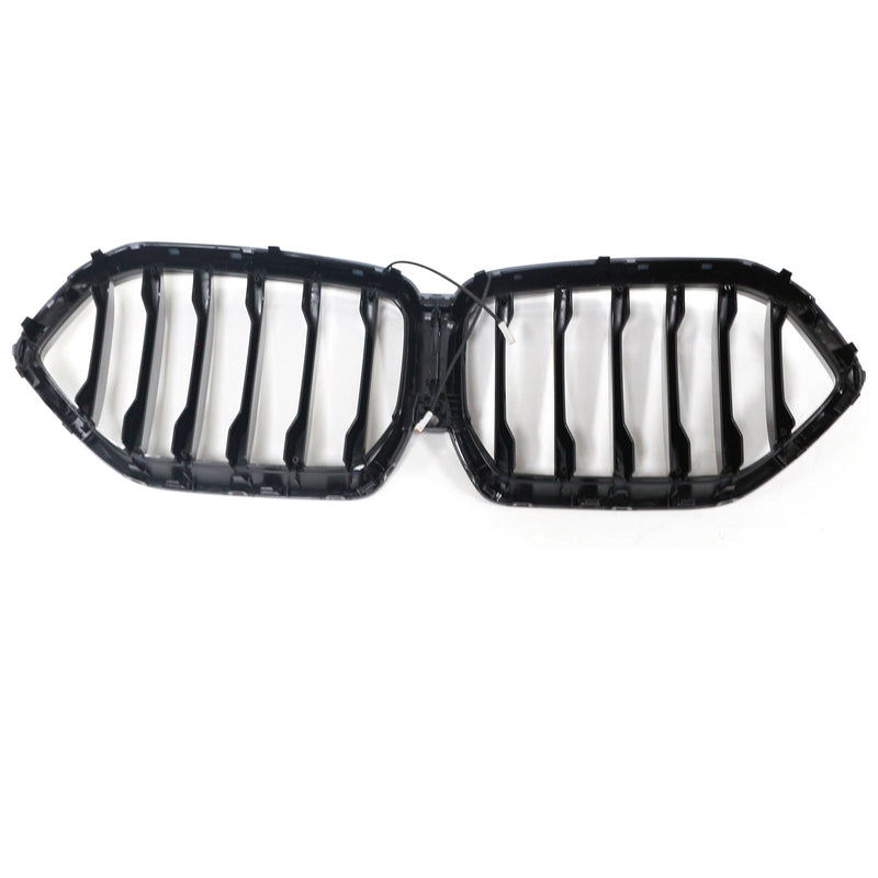 2023–2025 BMW X6 G06 M60I kamerareiällä, musta säleikkö etulattiapalkki