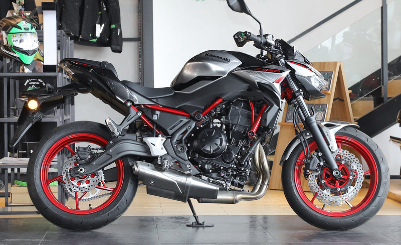 Zestaw owiewek wtryskowych Kawasaki Z650 na lata 2020-2023, korpus z tworzywa ABS