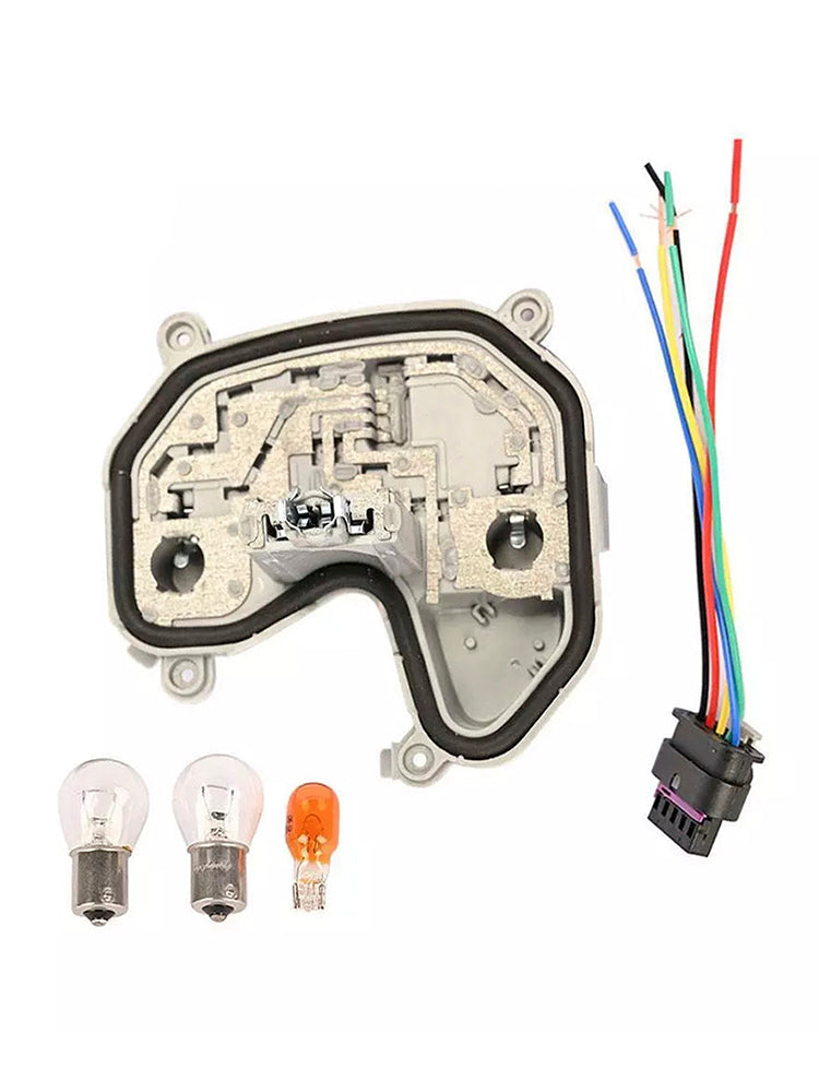 2015-2023 Jeep Renegade Rücklichthalterung hinten rechts und Steckerbirne 68270837AA