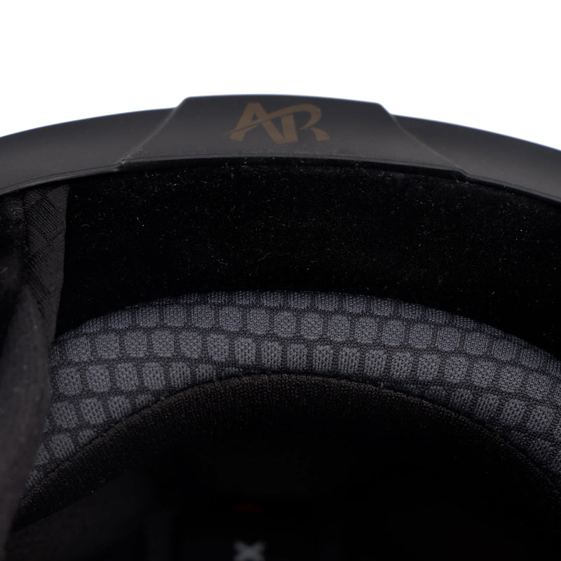 Dot motorcykelhjälm för vuxna, gata, integrerad hjälm, svart/guld