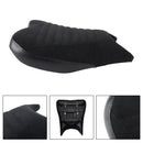 Suzuki GSX1300R (2022–2024) – Fahrersitz (Raider) und Soziussitz (weiß)