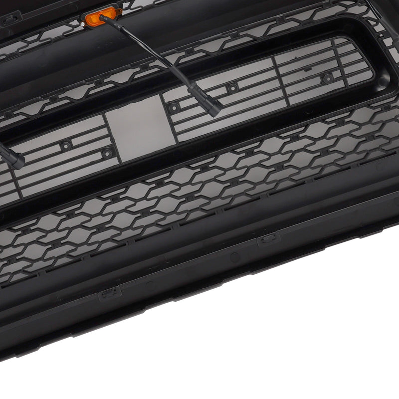 Dodge Ram 2500/3500 Laramie Limited (Baujahre 2010–2018) mit LED-Frontstoßstangengrill