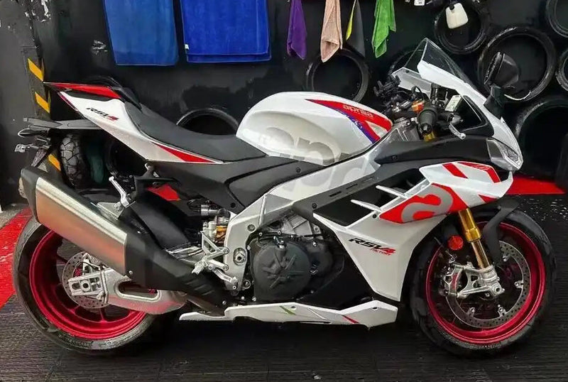 2022-2024 Aprilia RSV4 1100 Injektion Paneling Kit Body lavet af plastik
