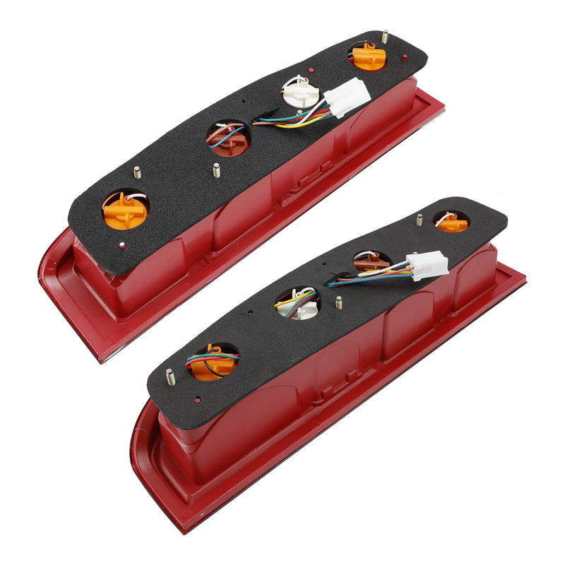 2013+ LDV Maxus V80 pakettiauto 2,5L diesel vasen+oikea takavalon merkkivalo