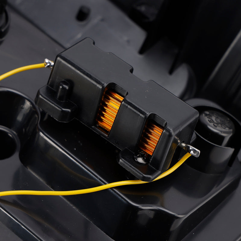 2008-2019 VW Amarok V6 LED Tylne światła LED z tyłu prawego i lewej, para zabarwiona