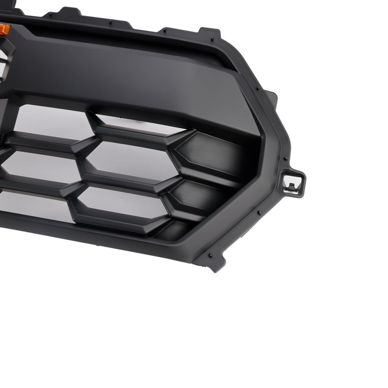 Toyota Tacoma ab Baujahr 2024 mit LED-Beleuchtung und Lichtleiste, schwarzer Frontstoßstangengrill