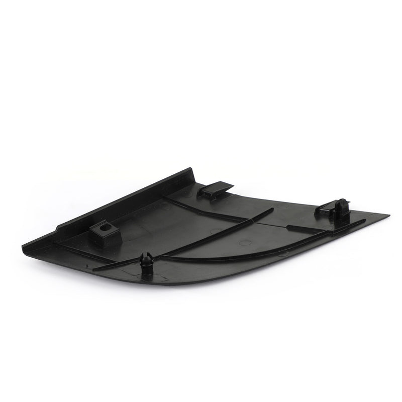 Kryt odtoku vody přední levý A1698300375 pro Mercedes Benz třídy B W245