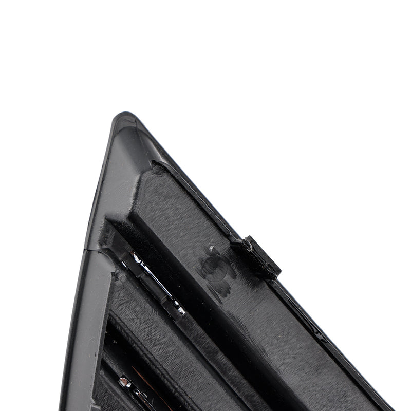 2013–2015 Audi A4 B8.5 Kromisumuvalaisimet Peitä jäähdyttimen säleikkö vakiopuskuri