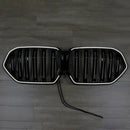 2023–2025 BMW X6 G06 M60I kameran reikällä, kaksoiskamelli etukerroksen säleikkö