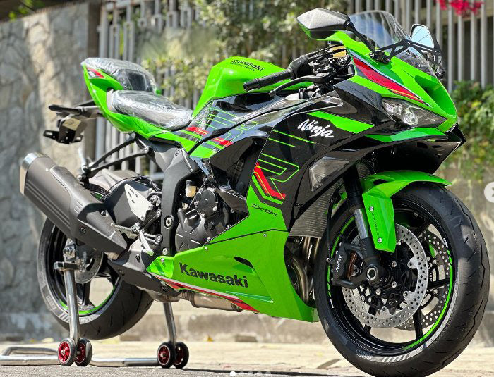 Zestaw owiewek wtryskowych Kawasaki ZX6R na lata 2019-2023, nadwozie z tworzywa ABS