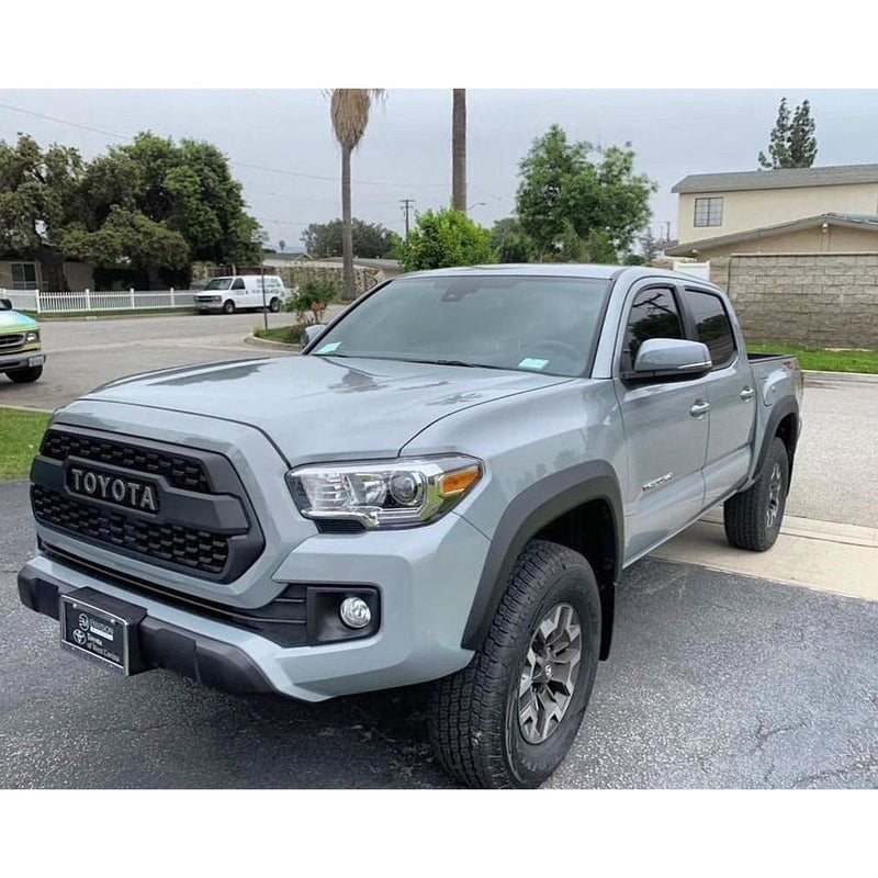 TRD Pro-grill egnet for Tacoma (2016-2022) matt svart PT228-35170