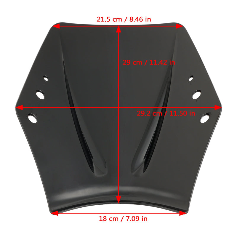 Motocykl z uniwersalną przednią szybą na kierownicę 22 mm / 7/8 cala