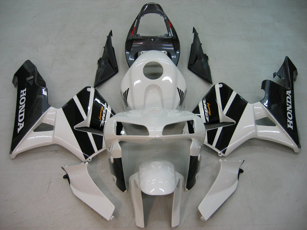 Owiewki 2005-2006 Honda CBR 600 RR Biało-Czarna CBR Racing Generic