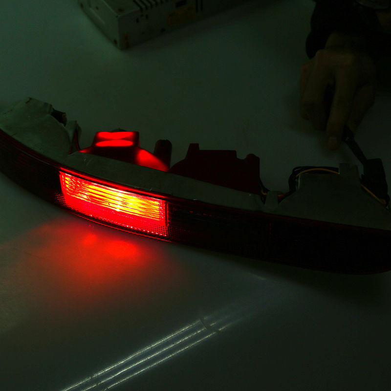 Linkes/rechtes unteres Rücklicht Lampe Heckstoßstangenlicht mit 4 Glühlampen für Audi Q5 (2009–2015) Generic
