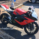 Suzuki GSXR1000 2005–2006 moottoripyörän runko, joka on valmistettu ABS -muovista