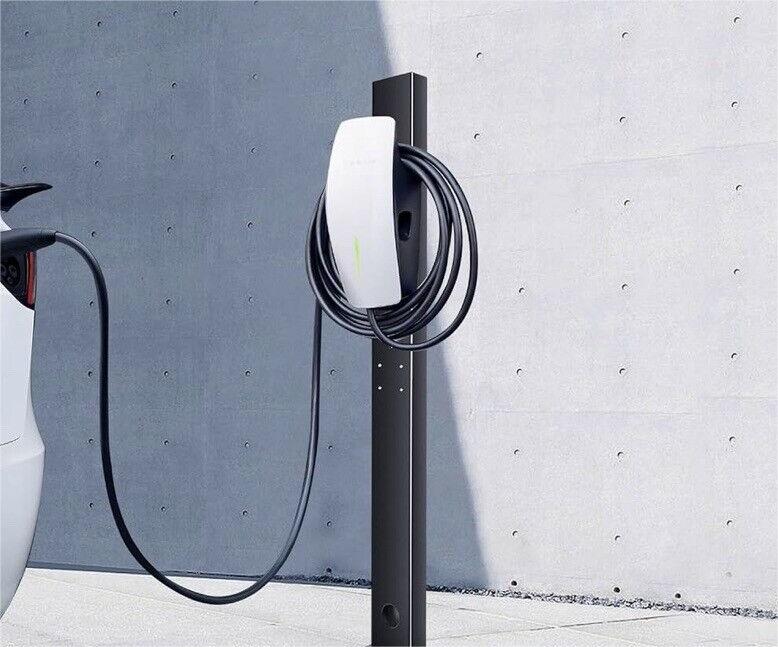 Basemontert EV-ladestasjon. EV ladestativ for Tesla ladestasjon